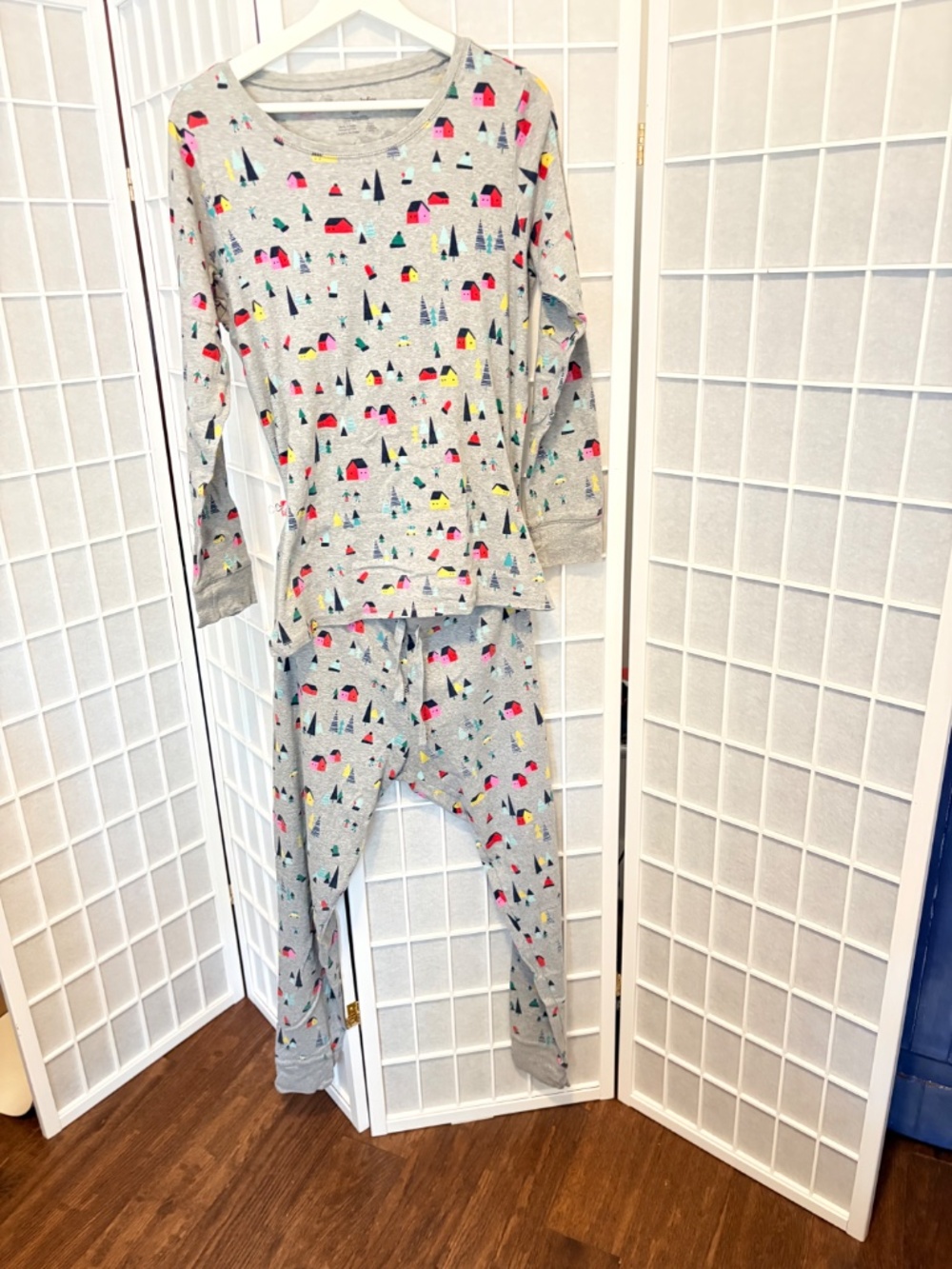 HOLIDAY PYJAMAS - Picture 3 of 6
